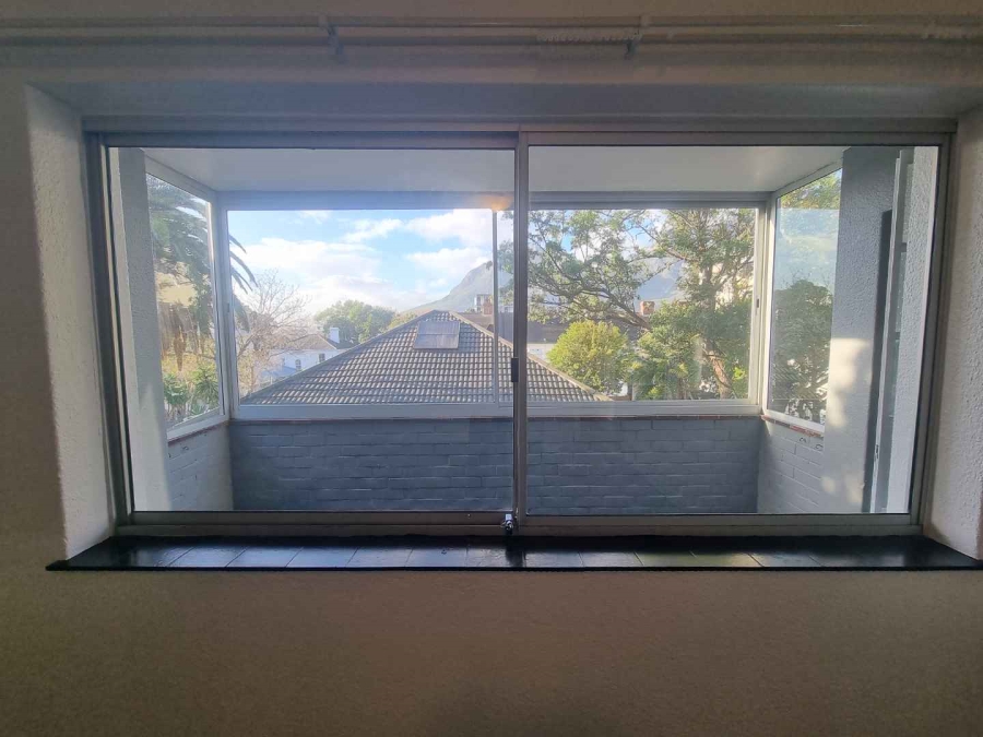 2 Bedroom Property for Sale in Tamboerskloof Western Cape